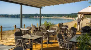 Olive Villas Beach Hotel - Image 4
