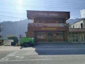 Hotel Sanuj - Image 3