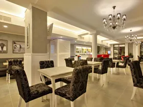 White Rock Castle Suite Hotel & SPA - Image 3