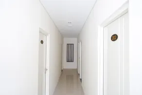 RedDoorz Plus near Pasar Gede Solo - Image 4