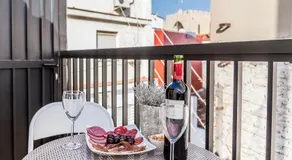 CASA FLORIT - CENTER 2BR 2BA ATTIC TERRACE VIEW WIFi AC - Image 3