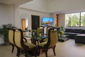 Penthouse W/ jacuzzi in Lleras park - Image 3