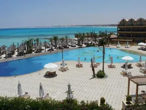 Carols Beau Rivage Hotel - Image 4