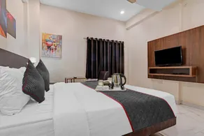 Super Townhouse Hotel O Benchmark - Image 5
