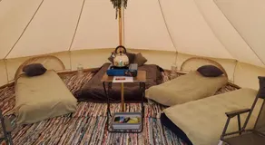 Dollys Den bell tent - Image 2
