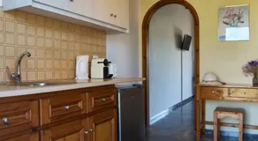 Elysee Seaview Apartments - Image 4