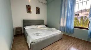 Las Palmas Guesthouse - Image 2