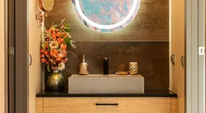 La Rêve Luxury Apartments with Private Jacuzzi - Image 5