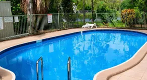 Birdsong Nook - 300m to Beach - Resort Pool - Image 3