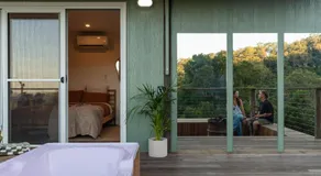 Hidden Valley Eco Lodge - Off Grid Rural Escape! - Image 3