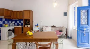 Platanos Cycladic house - Image 4
