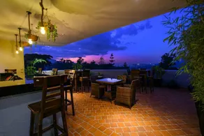 Arcadia Suites Hotel - Image 3