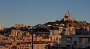 Nice T2 - sea view and view of the Major cathedral - Image 4