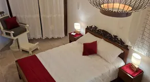 Cecilia Traditional House-Suites - Image 2