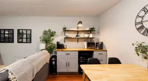 Adorable 2 Bedroom Modern Basement - Image 5