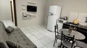 Studio Confortável no Centro com Garagem - Image 2