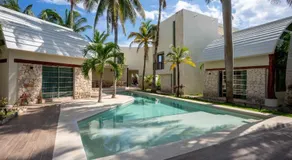Casa Marea - 2BR - Tropical Vibes & Palm Breeze Oasis - Image 3
