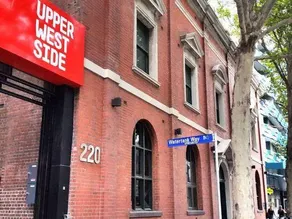 A Stylish & Comfy Studio Next to Southern Cross - Image 2