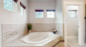Marysville Modern Oasis - Image 5
