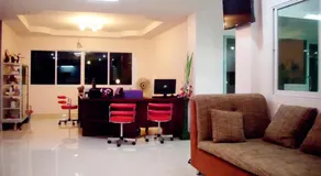 Euro Boutique Hotel - Image 5