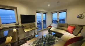 22 Waters Edge Banff - Image 2