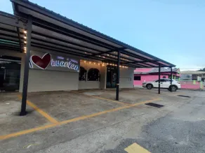 5 mins walking to East Coast Mall JW Guest House - Image 3
