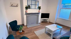 Stylish Retreat near Birkenhead & Liverpool Your Cozy Home Away From Home - Image 2