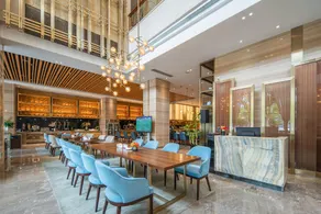 New Land Hotel - Image 5