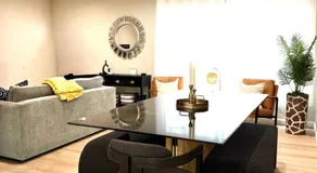 Coastal Escape in Redondo Beach - Image 4