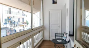 Manis Suite Apartment - Image 2