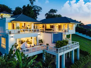 Stunning 5 bedrooms Villa with Panoramic Sea View - Image 5