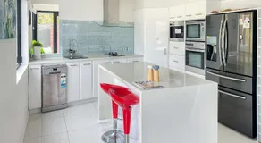 luxury Sea View Family retreat in Sandy bay 4 bed 3 bath - Image 4