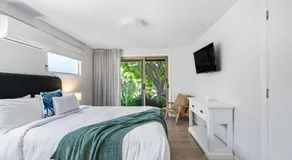 Mollymook Golden Sands - Image 2