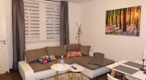 Ferienwohnung Goethe, 2 Schlafzimmer, Nähe Zentrum & Uni, ruhig, free Wifi, kostenloses Parken, Erdgeschoss - Image 2