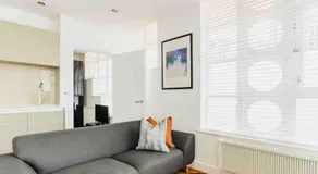 Canary wharf Luxury apartment - Image 2