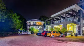 Elegant 4Bhk Stay With Pool Near Beaches 2BHKX2 - Image 3