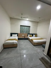 Hotel Embassy Inn - Image 3