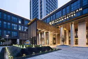 Hong Kong Grand Hotel - Image 5