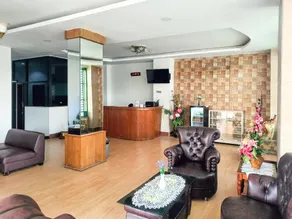 Hotel Prisma Mitra RedDoorz - Image 5