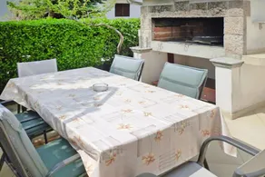 Apartment PINK in Starigrad Paklenica only 200 m from the sea - Image 3