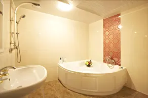 Rosenheim Hotel - Image 4