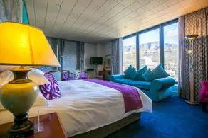 Cape Town Lodge Hotel - Image 2
