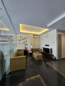 Priority Inn Hotel - Image 2