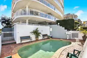 Belvedere Apartments - Image 2