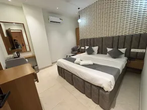 GLENSTAR Hotel - Image 4