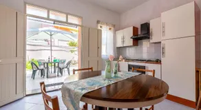 Appartement de vacances avec terrasse et internet haut débit | Adapté au travail à distance - Image 2