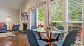 Spacious ATX Apt with Private Deck and All Essentials - Image 2