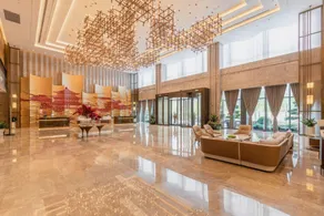 Wuhan CCCC Five Continents Crown Hotel - Image 3
