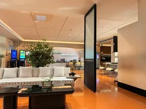 Ark Smart Hotel - Image 2