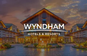 La Quinta Inn & Suites by Wyndham Mebane - Image 1